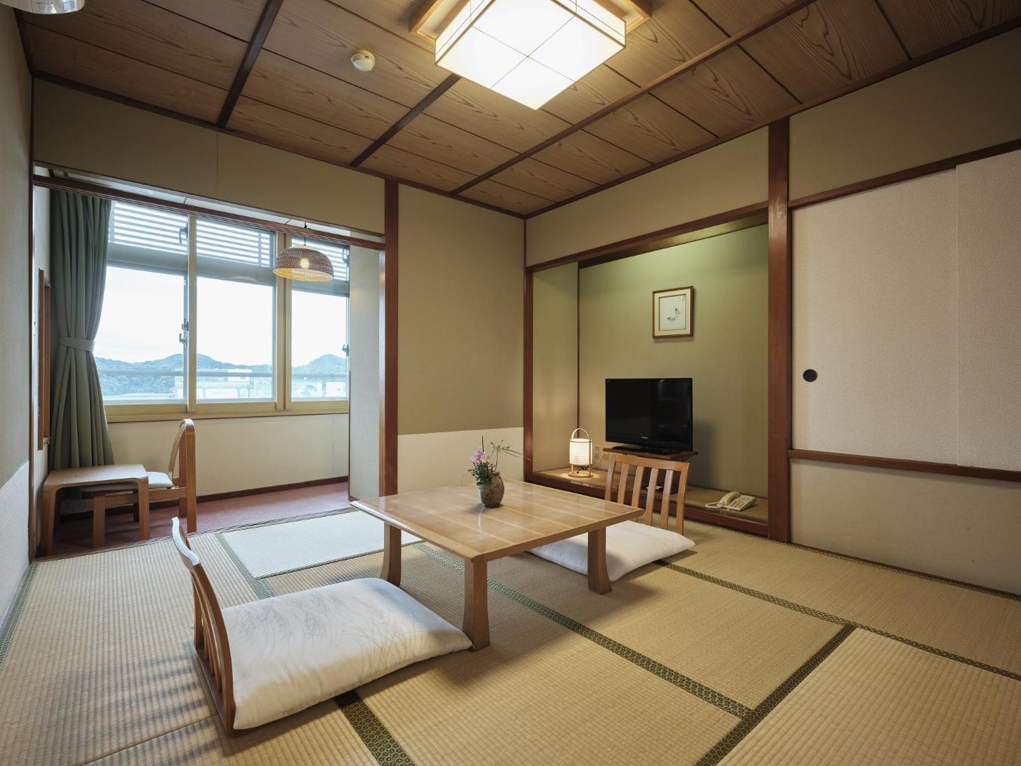 Manseiro Hotell Nachikatsuura Exteriör bild